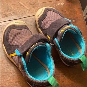 Plae TY Shoes - size 6 toddler